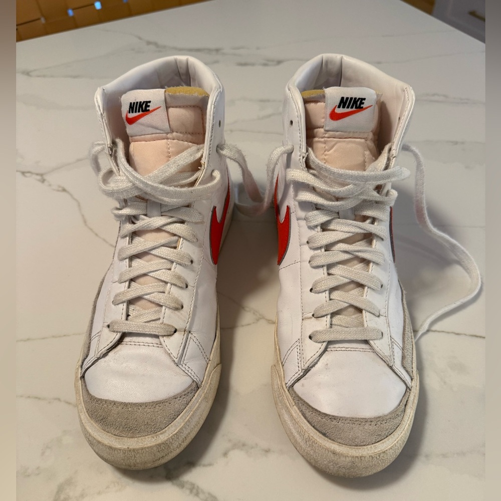 Nike Blazer Mid '77 Vintage White/Habanero Red Men’s Sneakers Size 9 - Picture 2 of 5